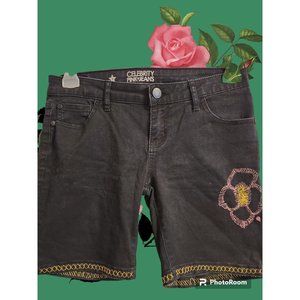 Celebrity Pink Jeans Shorts Size 9 Black Flower Stitching Accent